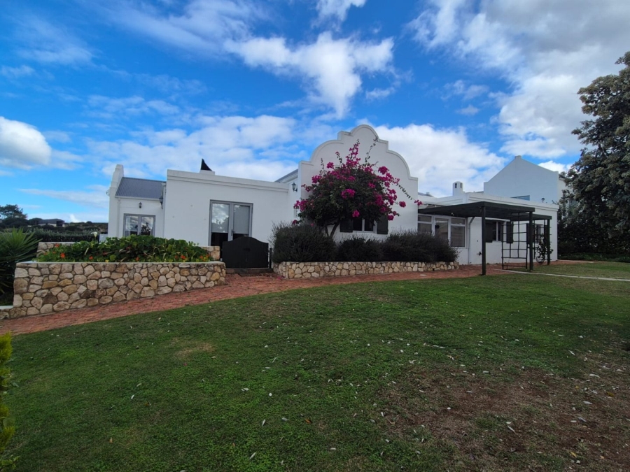 3 Bedroom Property for Sale in Stilbaai Wes Western Cape